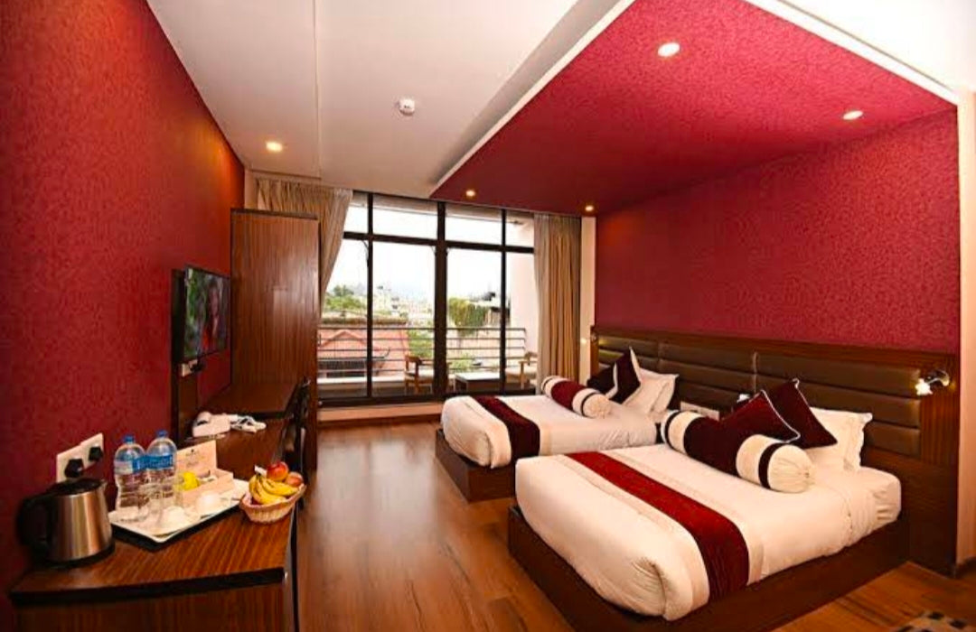 🏔️ Manaslu Premium Plus Luxury Package – 18 Days (TR16)