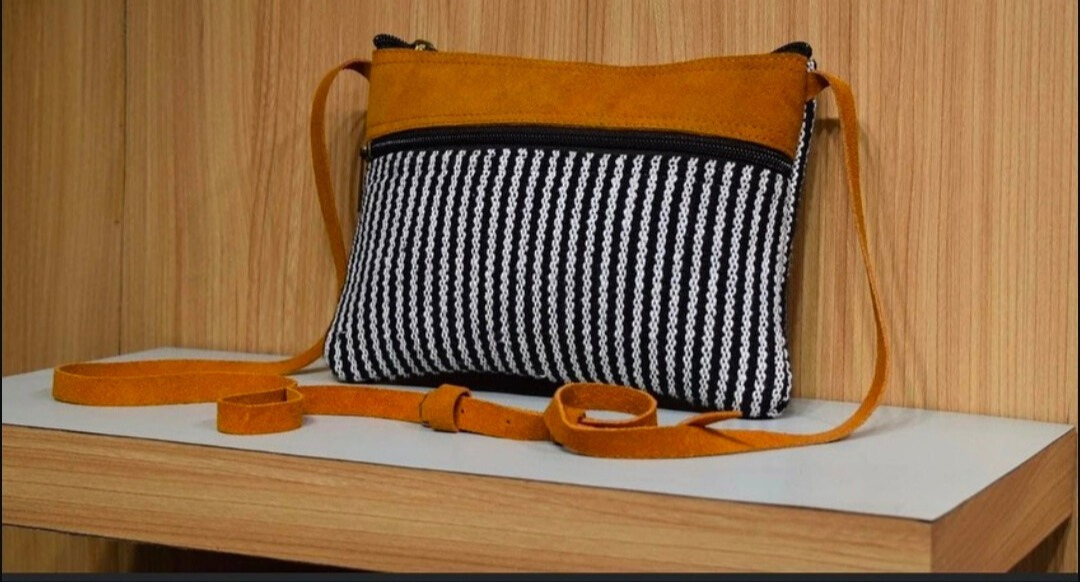 Himkimalya Handcrafted Sidebag
