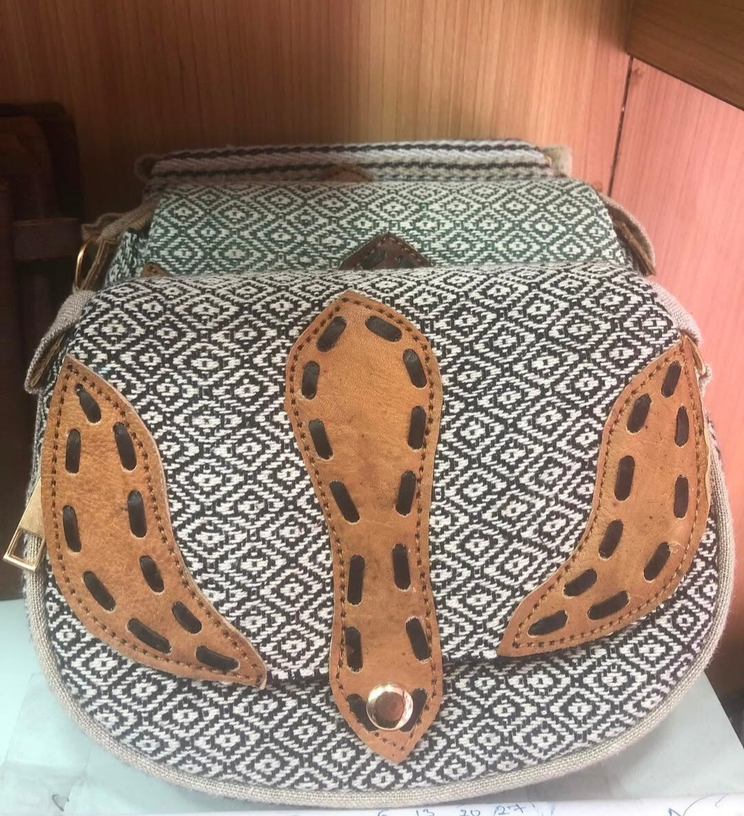 Himkimalya Sidebag
