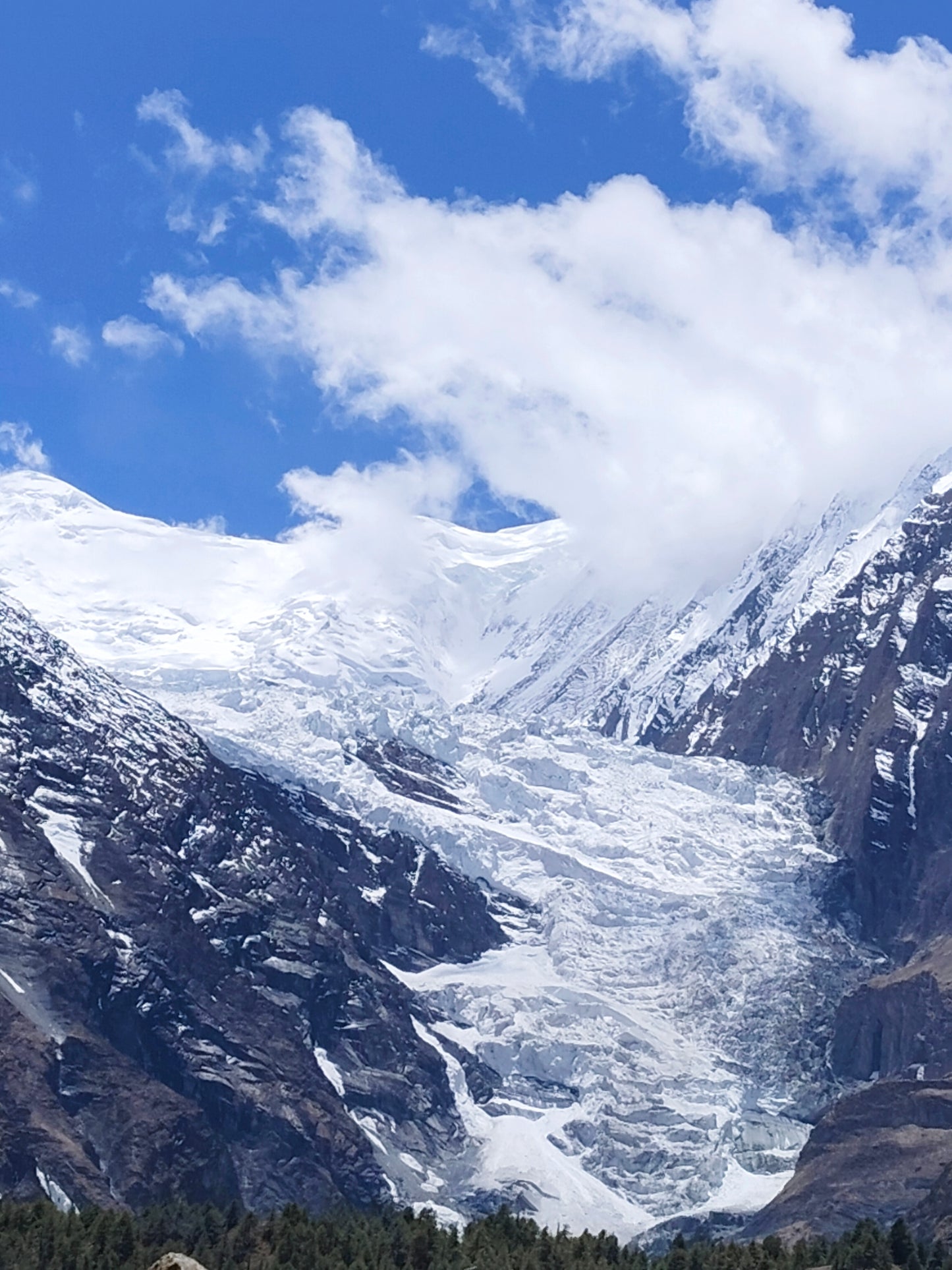 Annapurna Circuit Standard Trek- 16 Days (TR50)