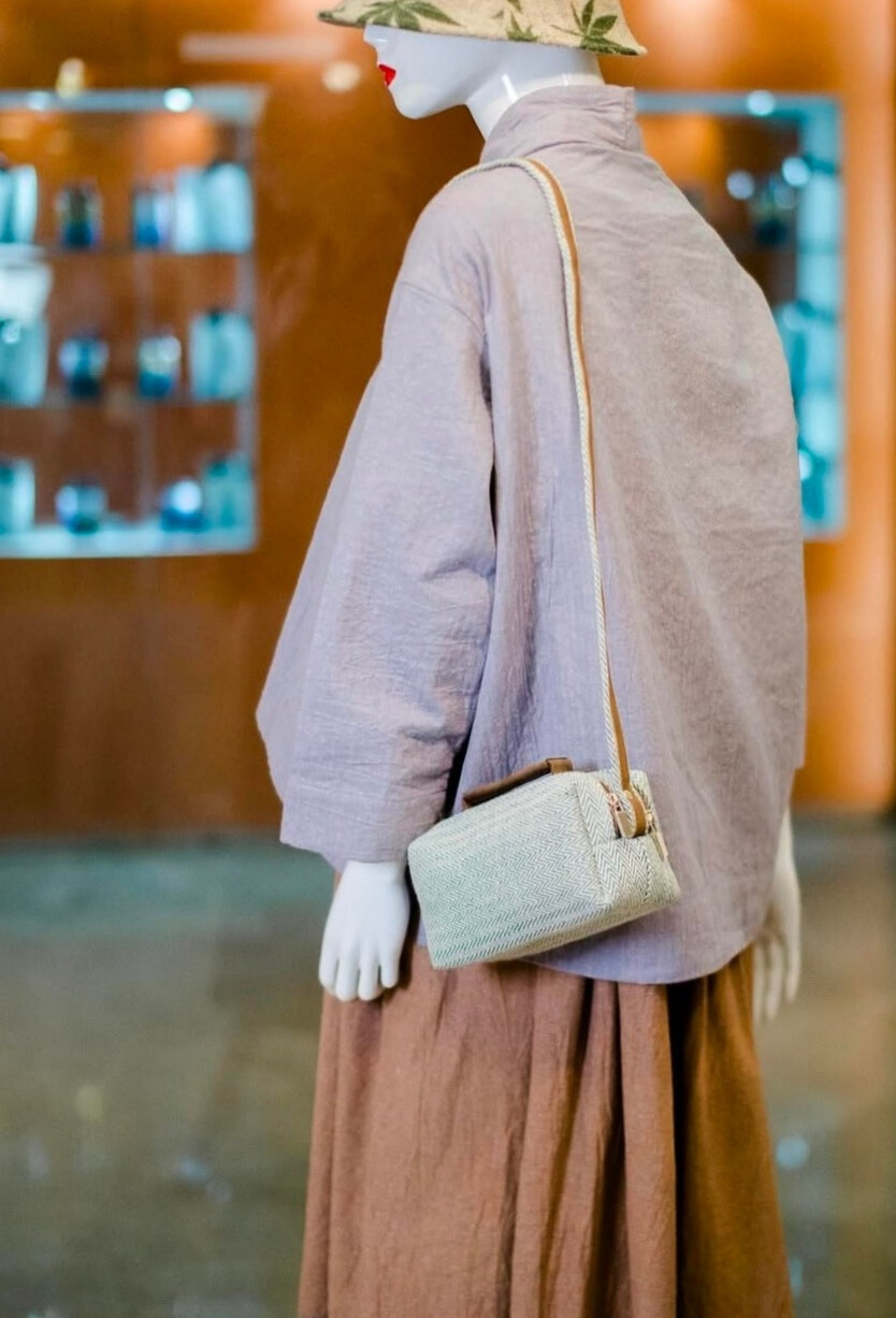 Himkimalya Side Bag (E100)