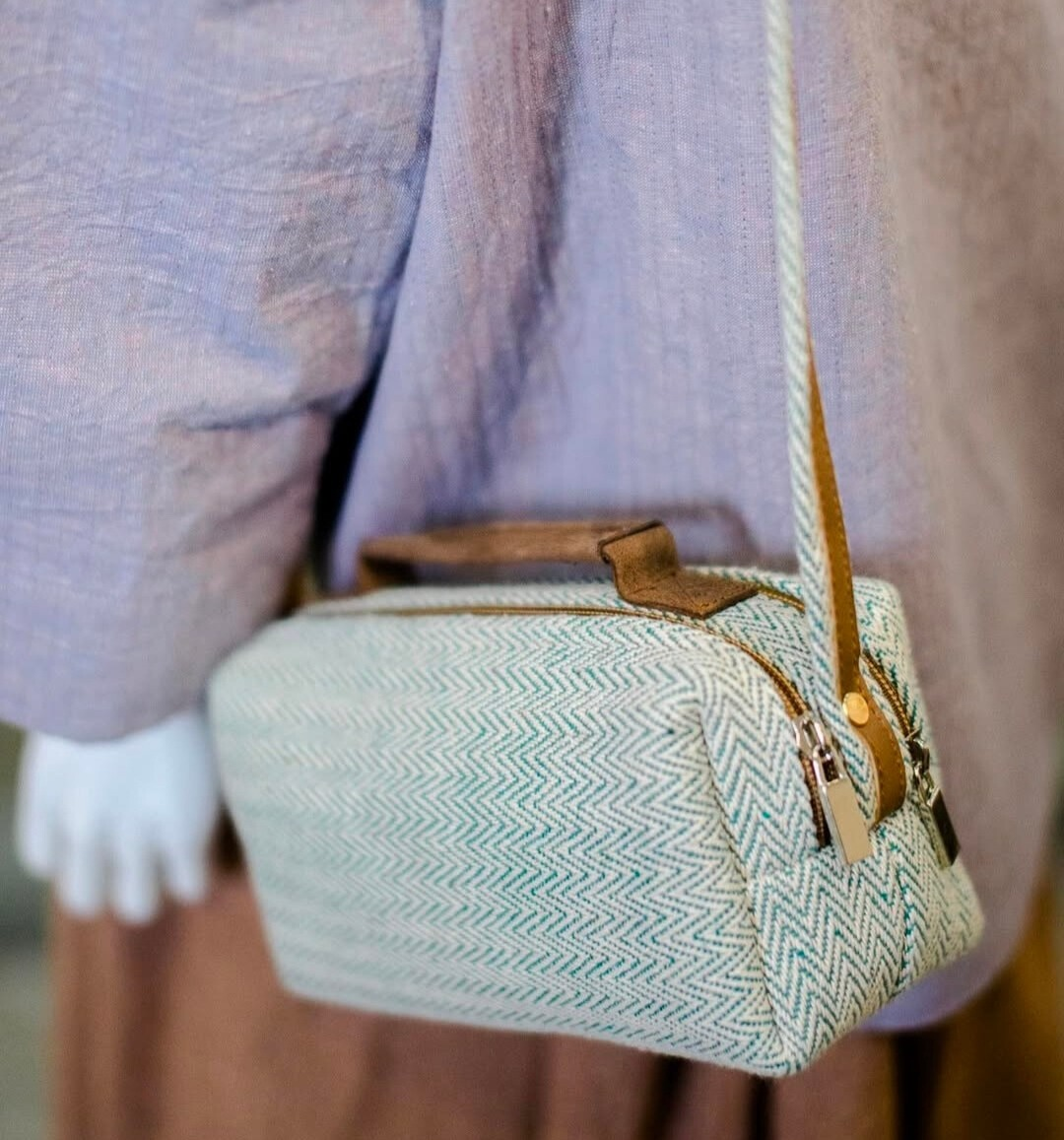 Himkimalya Side Bag (E100)