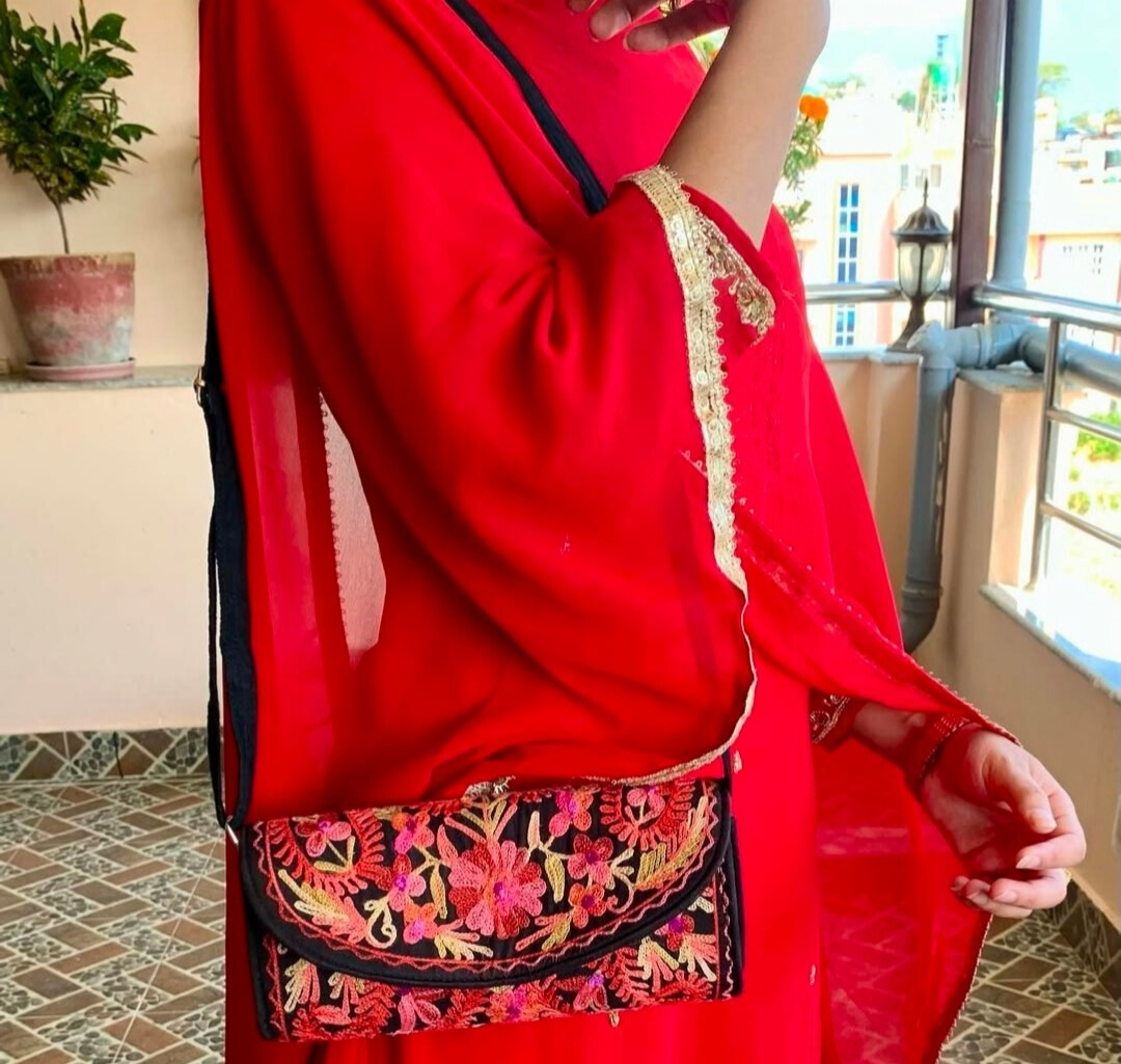 Himkimalya Hand Purse Side Bag (E97)